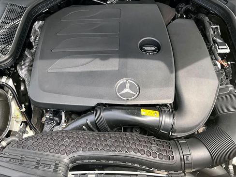 Used 2023 Mercedes-Benz C 300 Cabriolet image 33