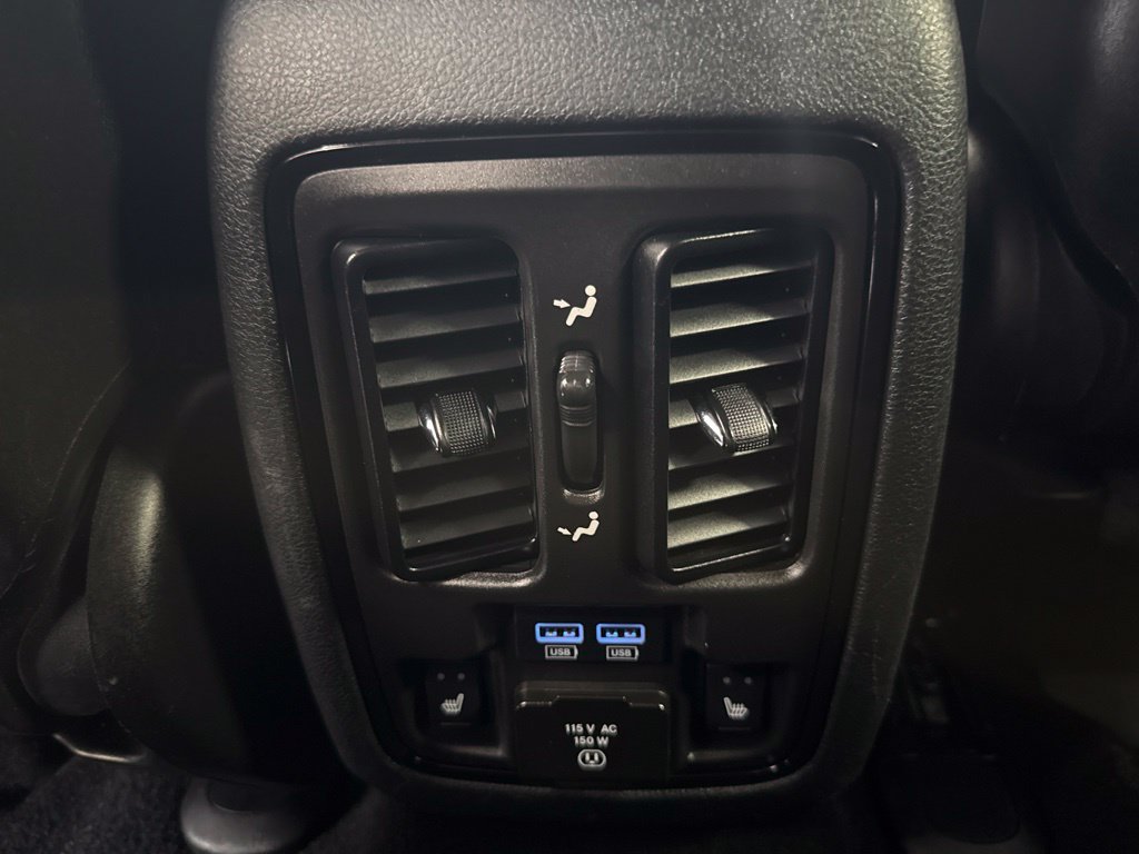 Used 2024 Dodge Durango GT AWD/4WD image 15