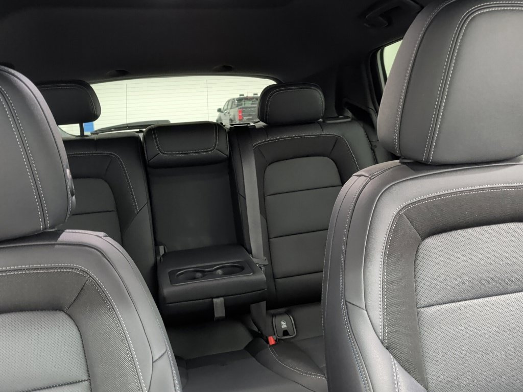 Used 2024 Chevrolet Equinox EV LT FWD image 31