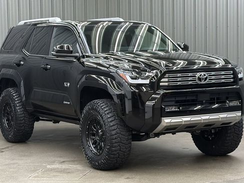 Used 2026 Toyota 4Runner Limited w/ Tow Technology Package AWD/4WD image 7