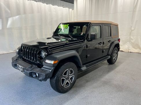 Used 2020 Jeep Wrangler Unlimited Sport AWD/4WD image 1