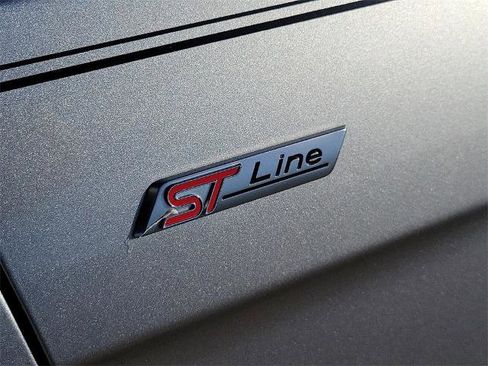 Certified 2020 Ford Edge ST-Line image 8