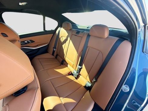 Used 2026 BMW 330i Sedan w/ M Sport Package image 21
