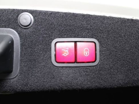 Used 2015 Mercedes-Benz S 550 4MATIC image 27