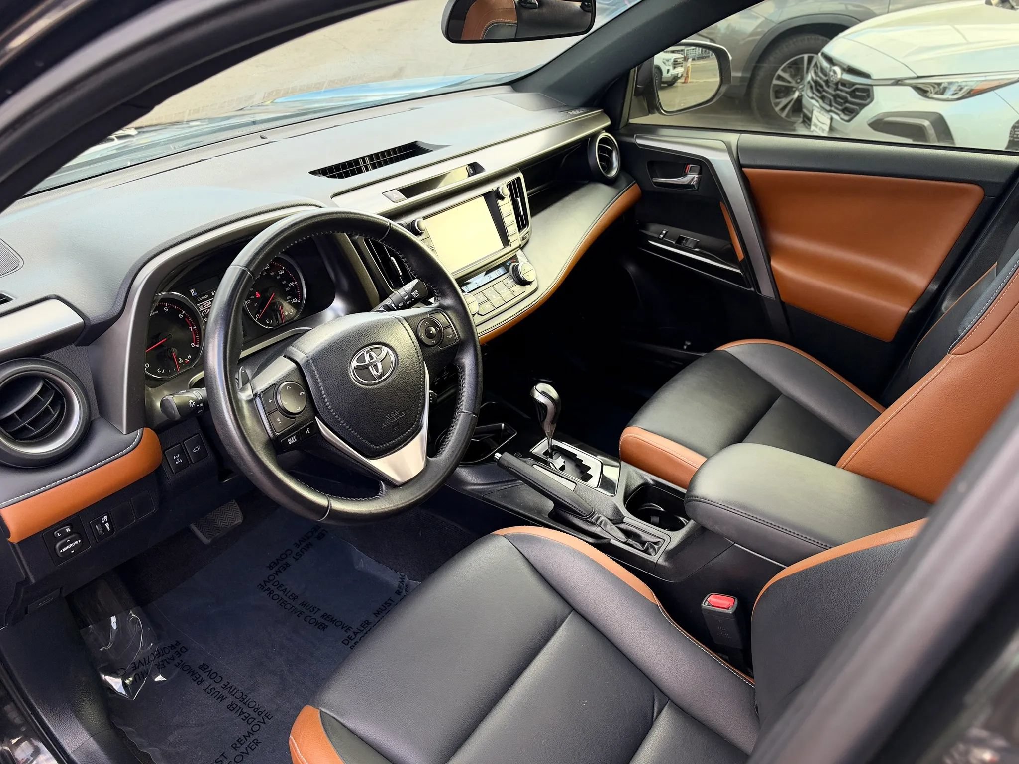 Used 2016 Toyota RAV4 SE AWD/4WD image 11