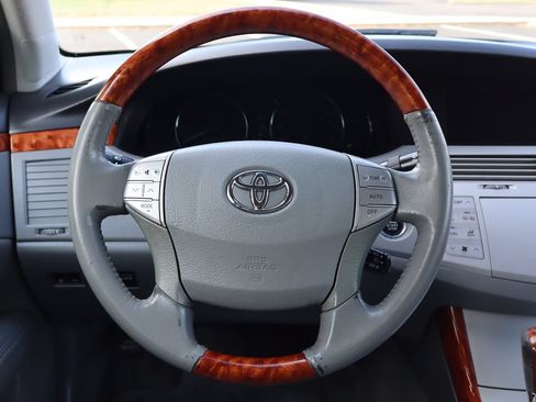 Used 2007 Toyota Avalon Limited FWD image 18