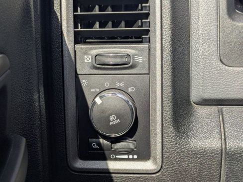 Used 2016 RAM 1500 Express image 20