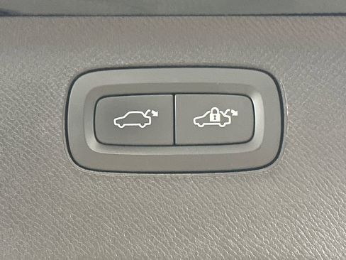 Used 2022 Volvo XC90 T8 Inscription Expression w/ Advanced Package image 19