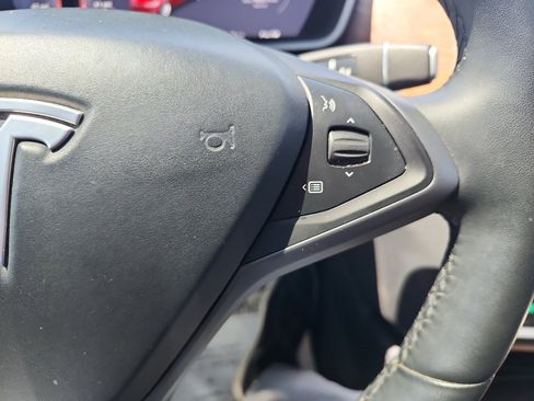Used 2021 Tesla Model X Long Range AWD/4WD image 25
