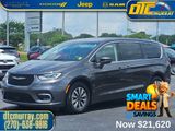 Used 2022 Chrysler Pacifica Touring-L w/ Uconnect Theater Family Group image 3