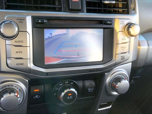 Used 2017 Toyota 4Runner SR5 Premium image 27