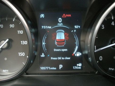 Used 2019 Land Rover Range Rover Evoque AWD/4WD image 28