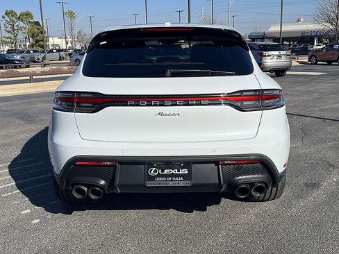 Used 2022 Porsche Macan image 4