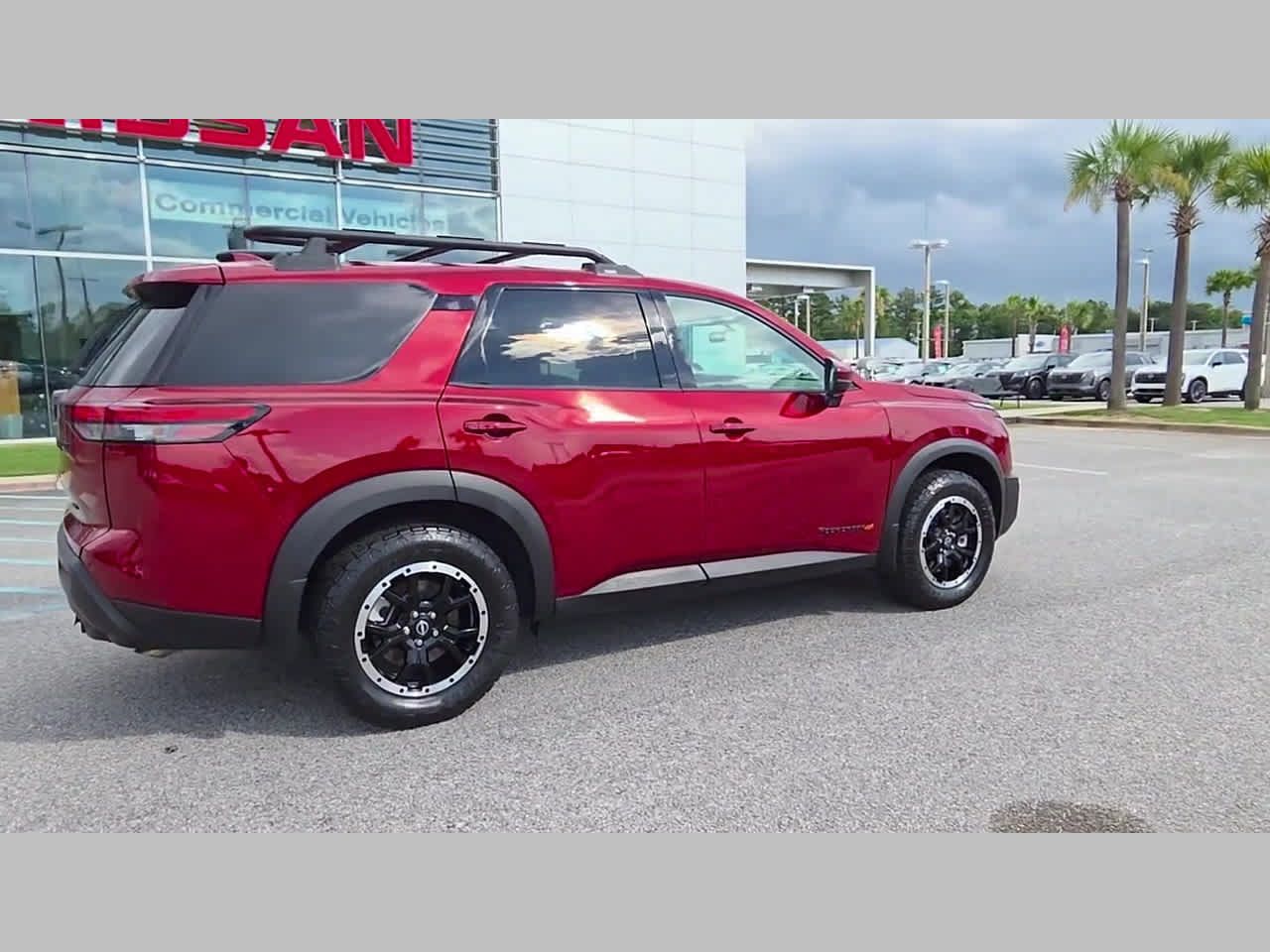 Used 2024 Nissan Pathfinder Rock Creek AWD/4WD image 33