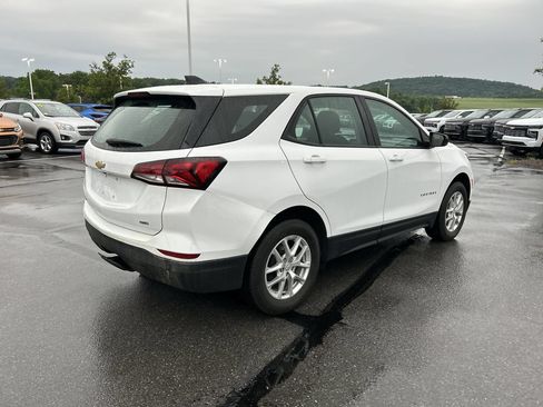 Used 2024 Chevrolet Equinox LS AWD/4WD image 7