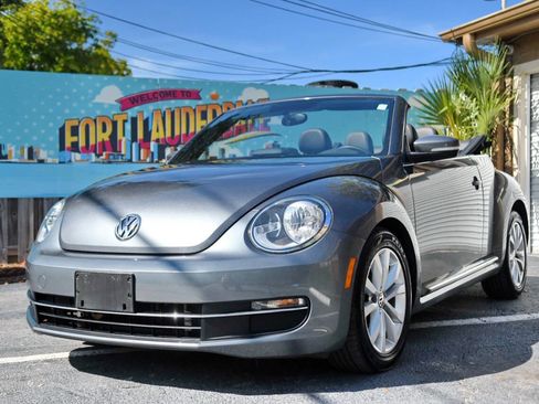 Used 2015 Volkswagen Beetle TDI FWD image 1