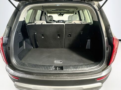 Used 2020 Kia Telluride S FWD image 32