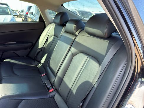 Used 2020 Kia Optima SE FWD image 25