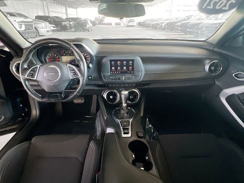 Used 2021 Chevrolet Camaro LT image 28