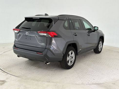 Used 2024 Toyota RAV4 XLE image 9