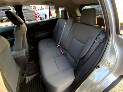 Used 2022 Toyota Corolla Cross LE image 19