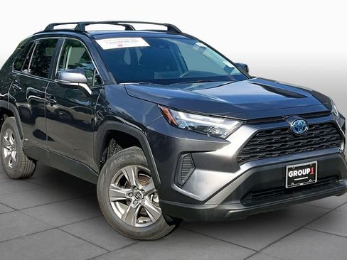 Certified 2023 Toyota RAV4 XLE w/ Convenience Package AWD/4WD image 3