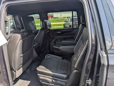 Used 2025 GMC Yukon XL AT4 Ultimate w/ LPO, Floor Liner Package AWD/4WD image 10