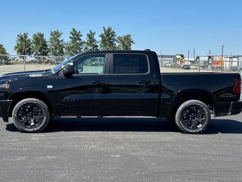New 2026 RAM 1500 4x4 Crew Cab image 6