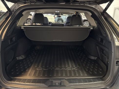 Used 2024 Subaru Outback Limited image 27