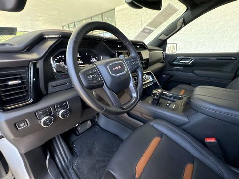 Certified 2025 GMC Sierra 1500 AT4 AWD/4WD image 10