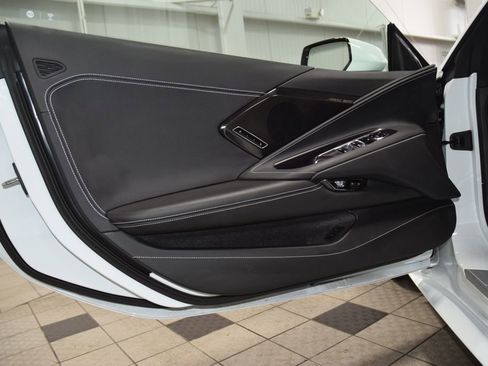 Used 2023 Chevrolet Corvette Stingray Preferred Conv w/ Z51 Performance Package RWD image 36