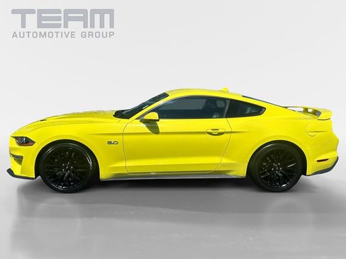 Used 2021 Ford Mustang GT Premium w/ GT Performance Package RWD image 4