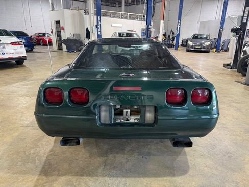 Used 1994 Chevrolet Corvette Coupe RWD image 3