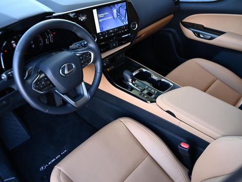 Used 2025 Lexus NX 350 AWD w/ Premium Package image 11