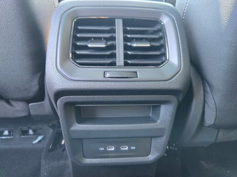 New 2026 Volkswagen Taos SEL AWD/4WD image 16