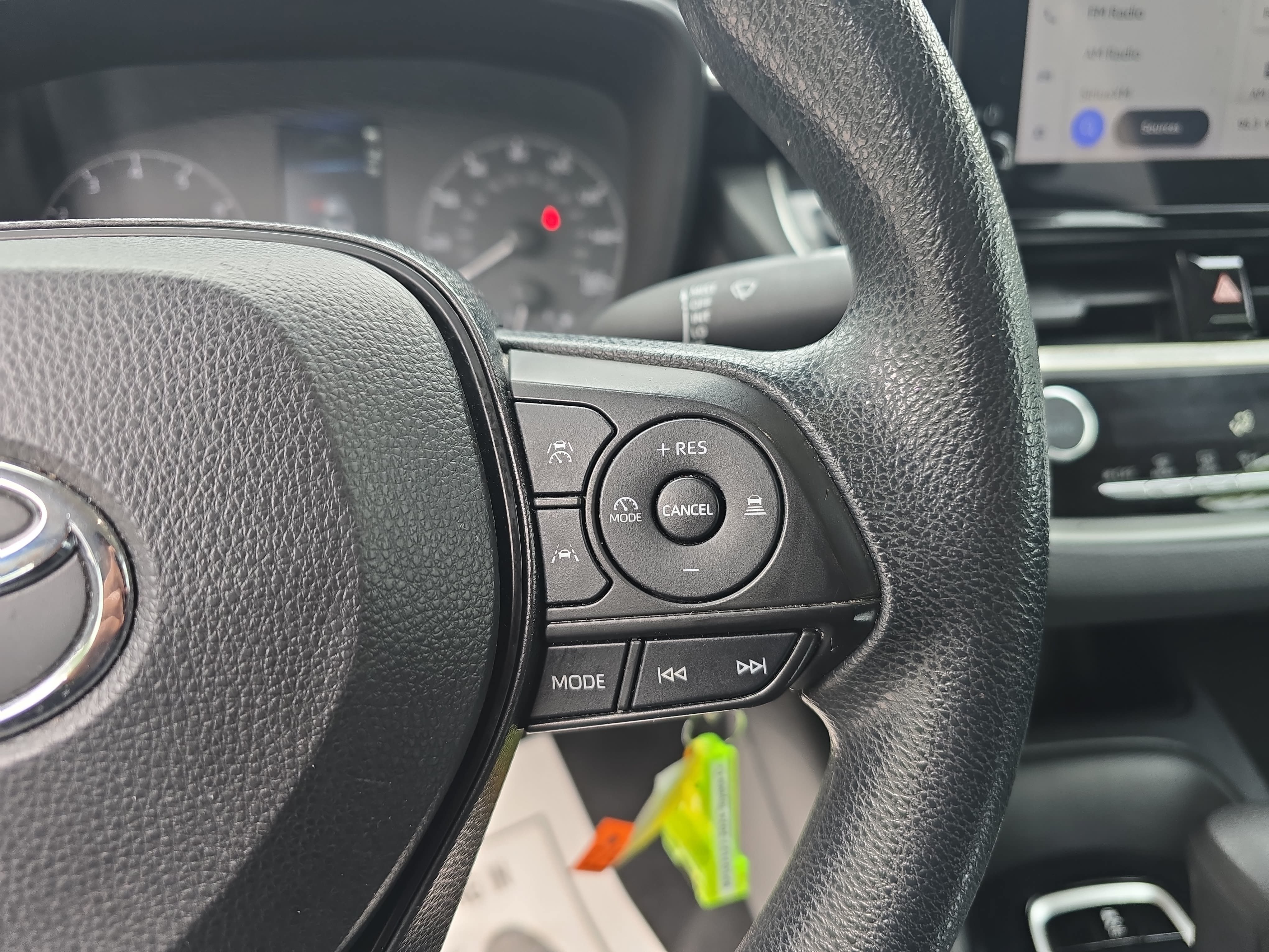 Used 2024 Toyota Corolla LE FWD image 17
