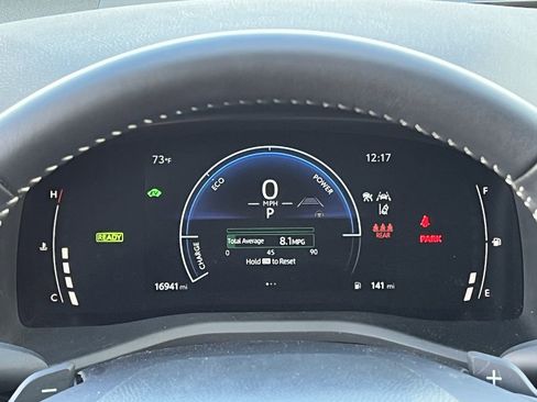 Used 2025 Toyota Camry SE w/ Convenience Package image 12