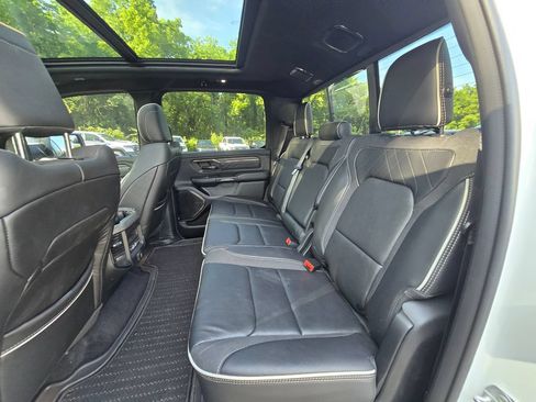 Used 2025 RAM 1500 Limited AWD/4WD image 17