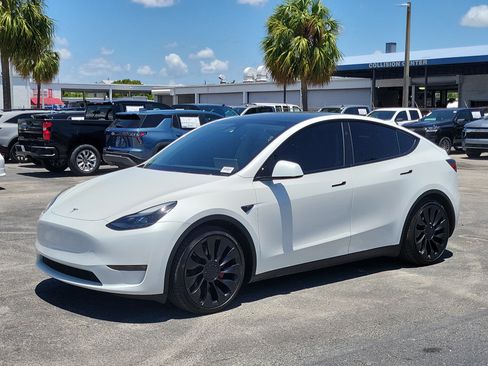 Used 2023 Tesla Model Y Long Range AWD/4WD image 7
