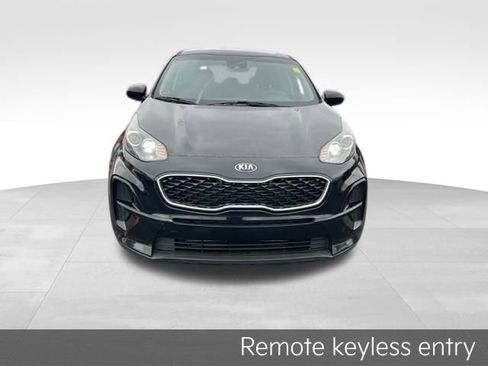 Certified 2021 Kia Sportage LX image 3