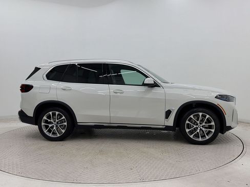 New 2026 BMW X5 sDrive40i w/ Premium Package RWD image 8