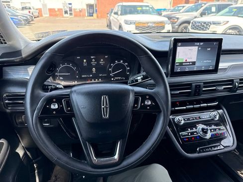 Used 2022 Lincoln Corsair AWD w/ Equipment Group 101A image 18
