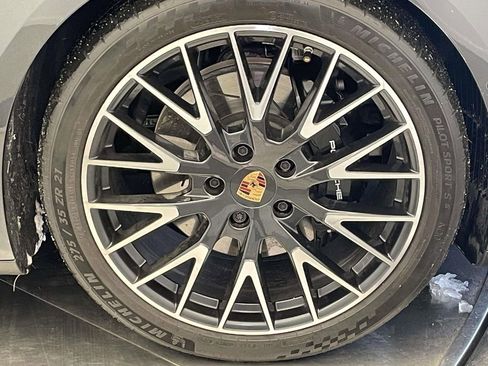 Used 2024 Porsche Panamera 4 image 14