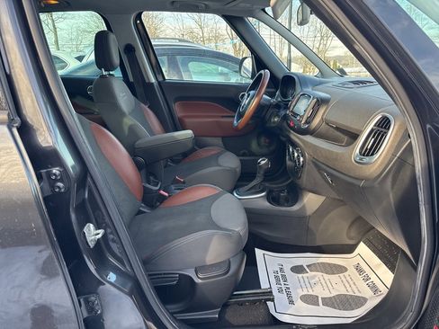 Used 2014 FIAT 500L Trekking w/ Popular Equipment Group image 20