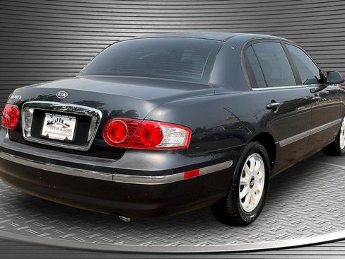 Used 2005 Kia Amanti FWD image 6