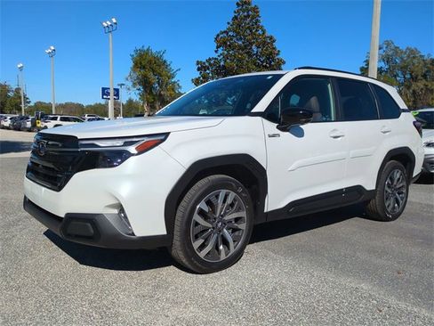 Used 2025 Subaru Forester Touring image 8