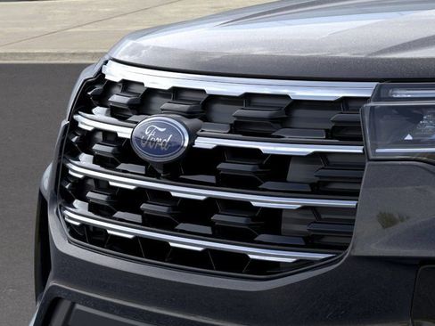 New 2025 Ford Explorer Active w/ Active Comfort Package image 17