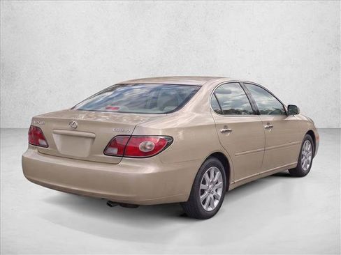 Used 2004 Lexus ES 330 w/ Premium Pkg FWD image 7