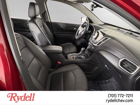 Used 2019 Chevrolet Equinox Premier image 16