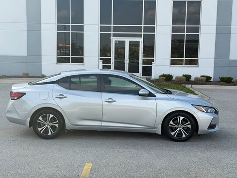 Used 2020 Nissan Sentra SV image 4